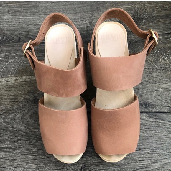 *SOLD* Bryr Miranda Spanish in Clay - Picture 2 of 4